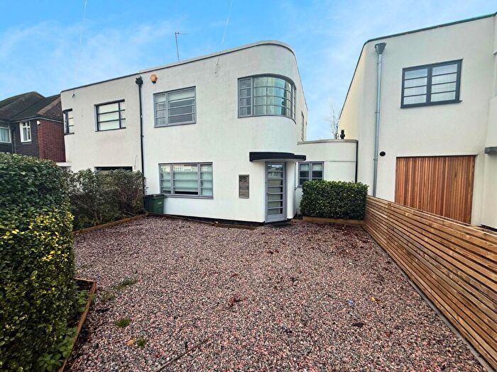 4 Bedroom Semi-Detached House To Rent In Harborough Road, Oadby, LE2