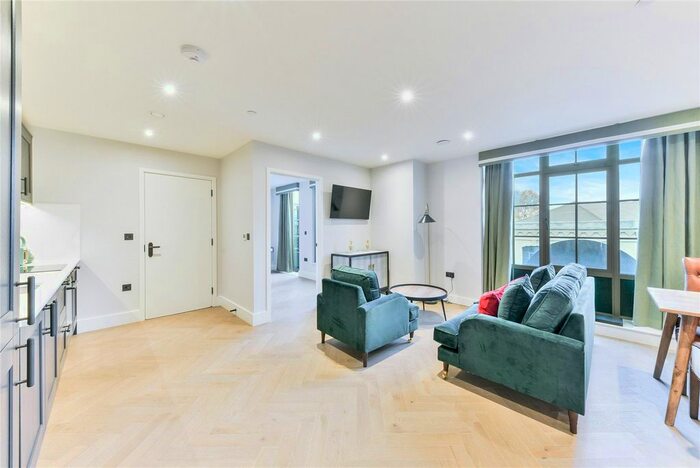 2 Bedroom Flat To Rent In Commercial Street, London, E1