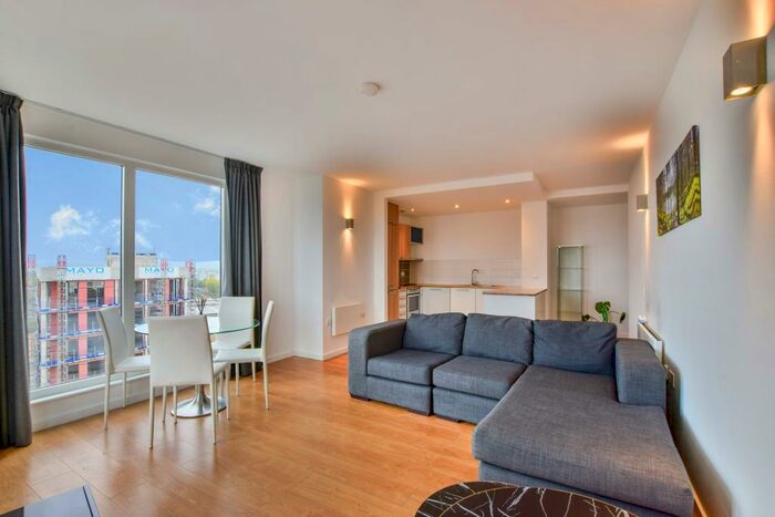 2 Bedroom Apartment To Rent In Skyline Central, Goulden Street, Manchester, M4