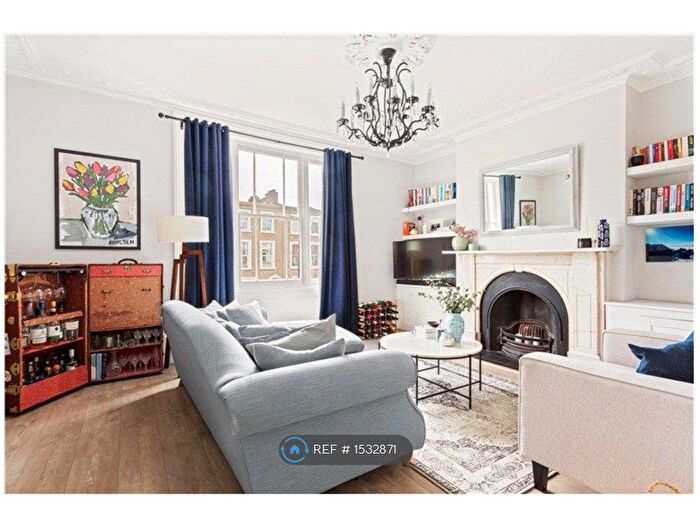 3 Bedroom Maisonette To Rent In Coldharbour Lane, London, SE5