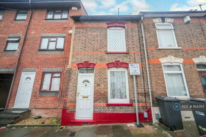 2 Bedroom Terraced House To Rent In Cardigan Street, Luton, LU1