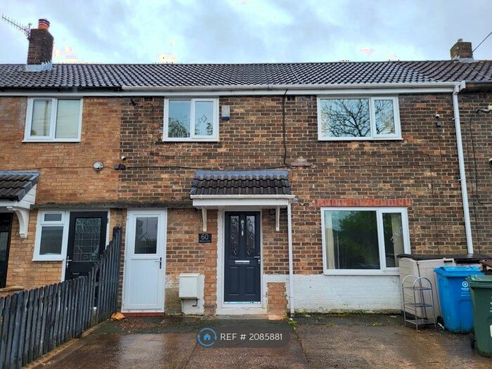 3 Bedroom Terraced House To Rent In Wildmoor Avenue, Oldham, OL4