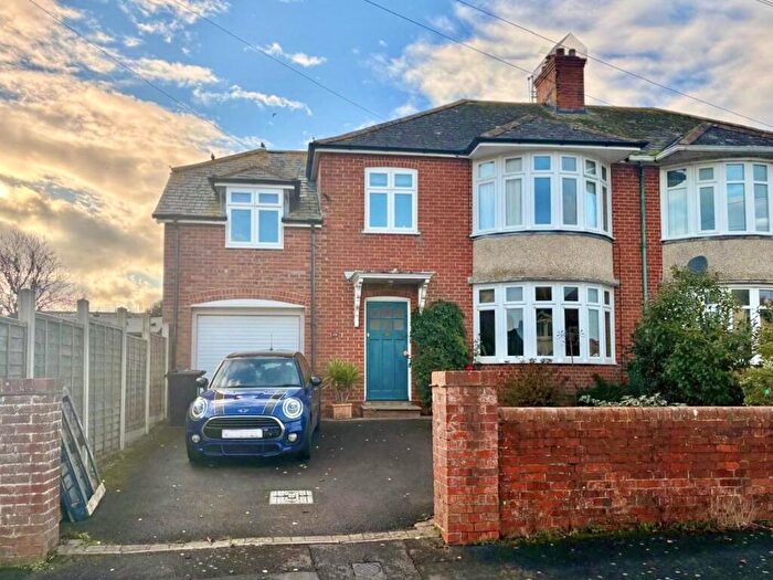 4 Bedroom Semi Detached House For Sale In , Cleveland Avenue, Weymouth, Dorset, DT3