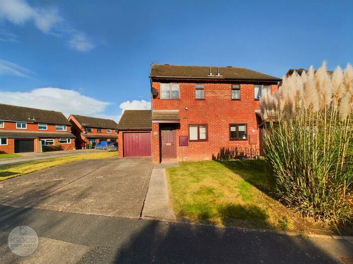 2 Bedroom Semi-Detached House To Rent In Westbury Close, Hereford, HR2