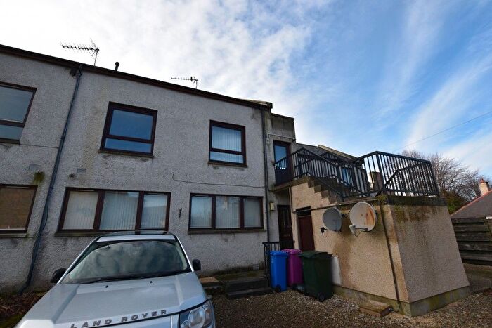 2 Bedroom Flat To Rent In Hawthorn Court, Elgin, IV30