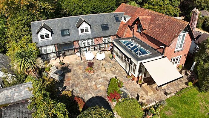 5 Bedroom Detached House For Sale In Milford Road, Everton, Lymington, Hampshire, SO41
