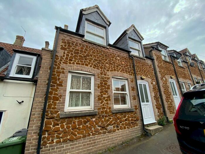 3 Bedroom Terraced House To Rent In Playhouse Yard, Downham Market, PE38