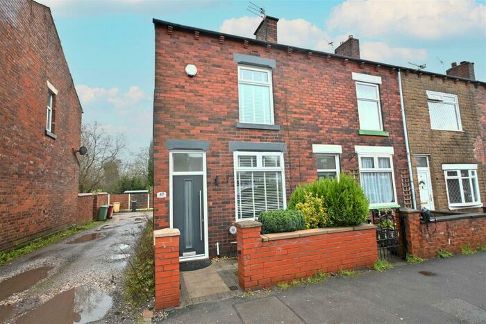2 Bedroom End Of Terrace House To Rent In King Street, Westhoughton, Bolton, BL5