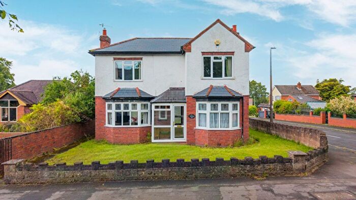 3 Bedroom Detached House For Sale In Bowling Green Road, Stourbridge, DY8