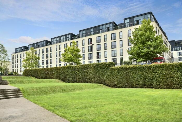 1 Bedroom Flat To Rent In Bedroom Property In City Centre, BA2