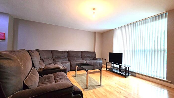 3 Bedroom Apartment To Rent In Jet Centro, St Mary's Road, Sheffield, S2
