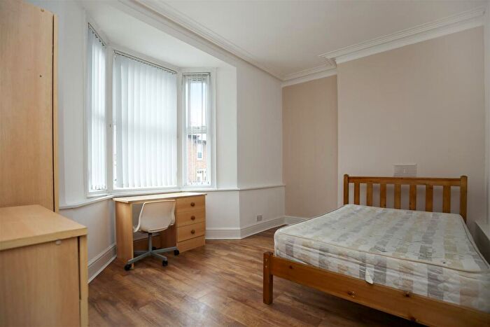 3 Bedroom Flat To Rent In (£pppw) Warwick Street, Heaton, NE6