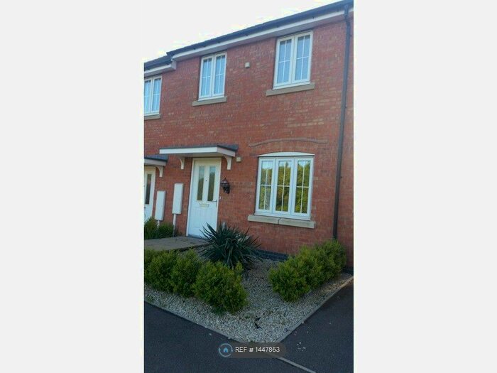 3 Bedroom Semi-Detached House To Rent In Discovery Close, Coalville, LE67