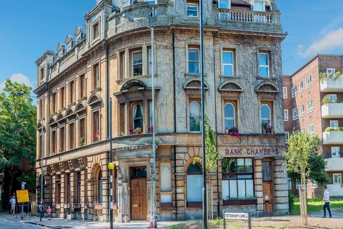 Studio To Rent In Bank Chambers, Hornsey, N8