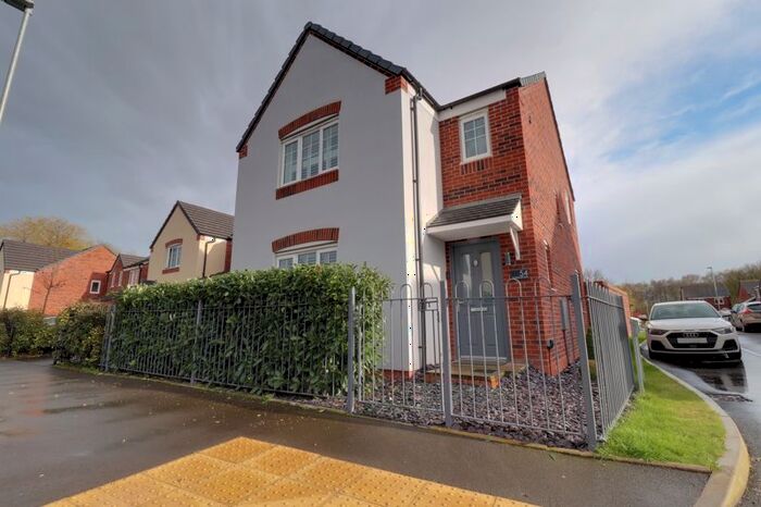 3 Bedroom Detached House To Rent In Shakespeare Drive, Penkridge, Stafford, ST19