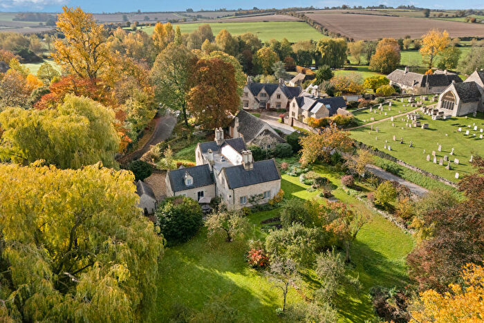 5 Bedroom House To Rent In Swinbrook Place, Swinbrook, Buford, Oxfordshire, OX18