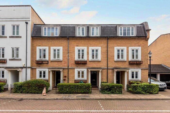 4 Bedroom Property To Rent In Goddard Place, Tufnell Park, London, N19