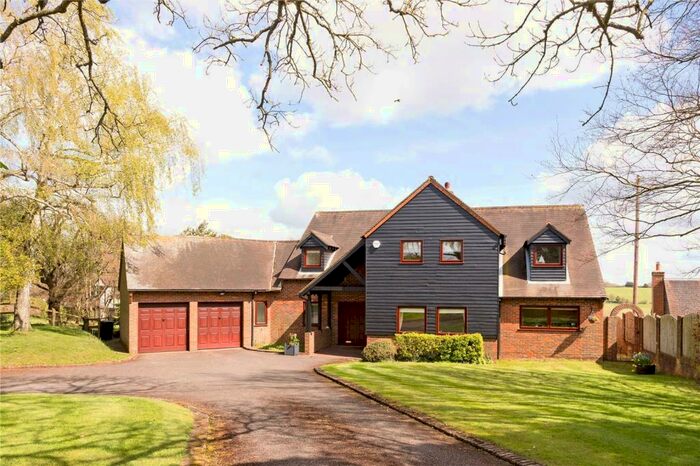 4 Bedroom Detached House For Sale In Frieth Road, Marlow, Buckinghamshire, SL7