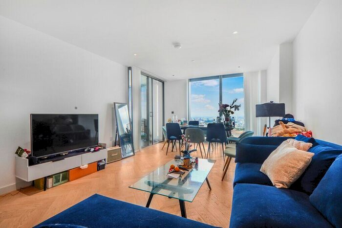 2 Bedroom Flat To Rent In Landmark Pinnacle, London, E14