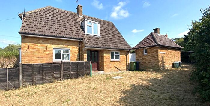 3 Bedroom End Of Terrace House For Sale In Clyffe Pypard, Swindon, SN4