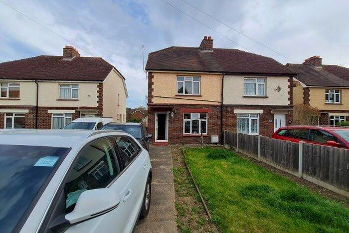 3 Bedroom Property To Rent In New Road, Aylesford, ME20