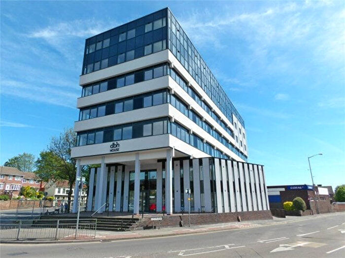 2 Bedroom Flat To Rent In D B H House, Carlton Square, NG4