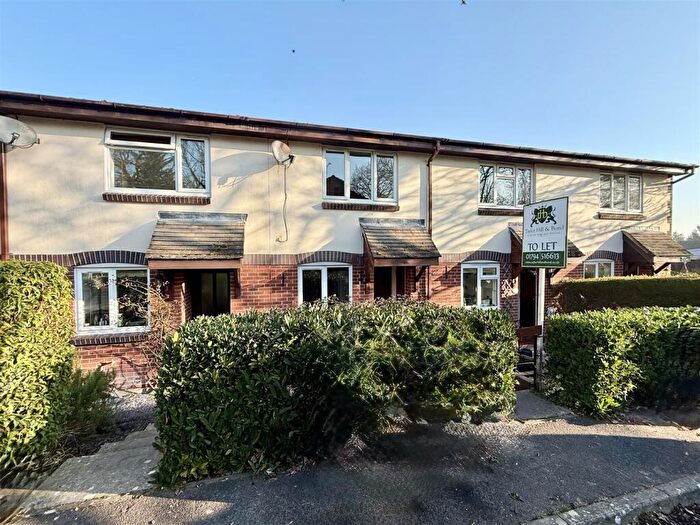 2 Bedroom House To Rent In Provene Gardens, Waltham Chase, SO32