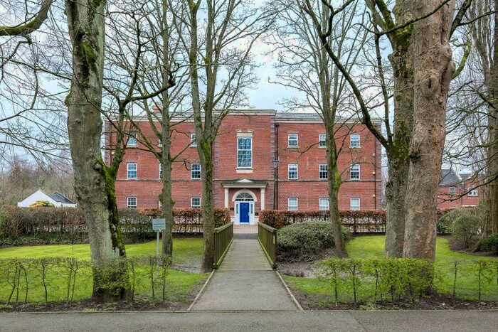 2 Bedroom Flat To Rent In Swinhoe Place, Culcheth, Warrington, Cheshire, WA3