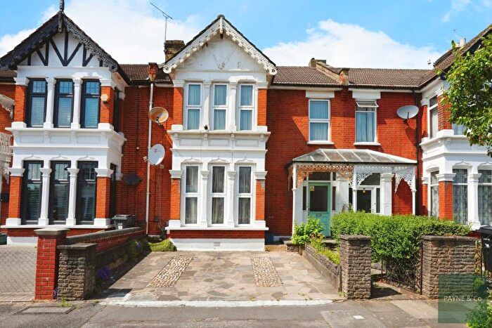 4 Bedroom Terraced House For Sale In Ranelagh Gardens, Ilford, IG1