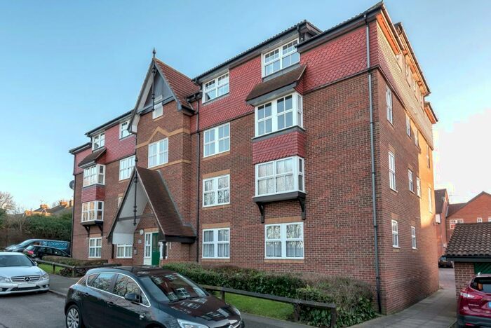 2 Bedroom Flat To Rent In Bow Arrow Lane Dartford, DA2