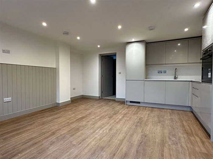 1 Bedroom Flat To Rent In Soundwell Road, Bristol, BS16