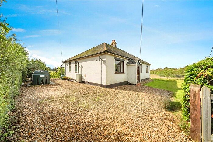 3 Bedroom Detached Bungalow For Sale In Highwood Lane, Romsey, Hampshire, SO51