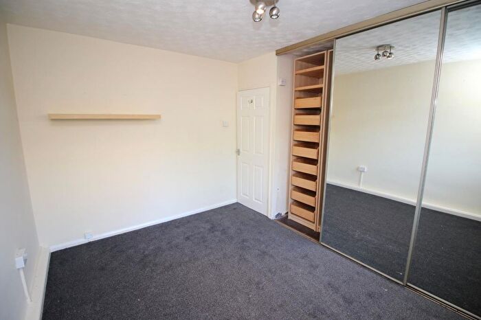 2 Bedroom Flat To Rent In Creighton Avenue, Kenton, Newcastle Upon Tyne., NE3