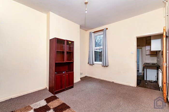 3 Bedroom Terraced House For Sale In , Reginald Road, Birmingham, B8