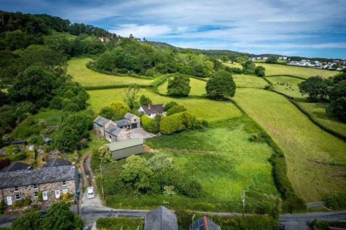 3 Bedroom Detached House For Sale In Hendre Fawr, Hendre Road, Conwy, LL32