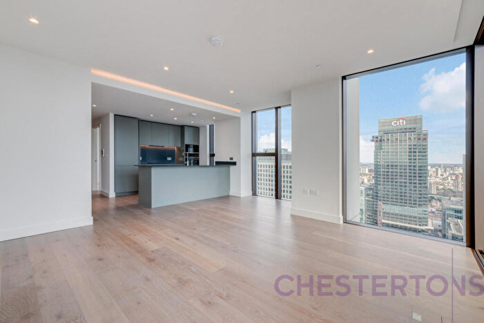 2 Bedroom Flat To Rent In South Quay Plaza, Marsh Wall, E14