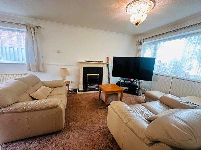 3 Bedroom End Of Terrace House For Sale In Broad Dean, Eaglestone, MK6