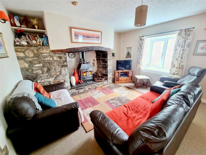 3 Bedroom End Of Terrace House For Sale In Church Lane, Frithelstockstone, Torrington, EX38