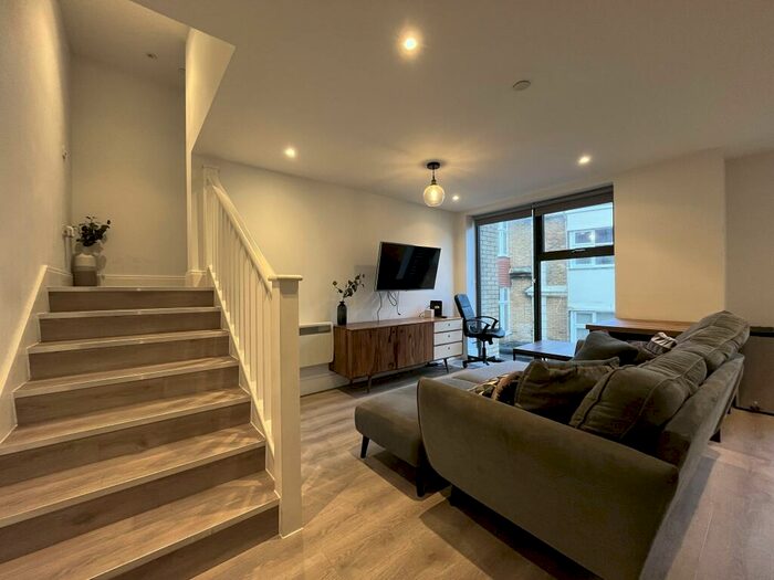 1 Bedroom Flat To Rent In Albert Road, Bournemouth, BH1