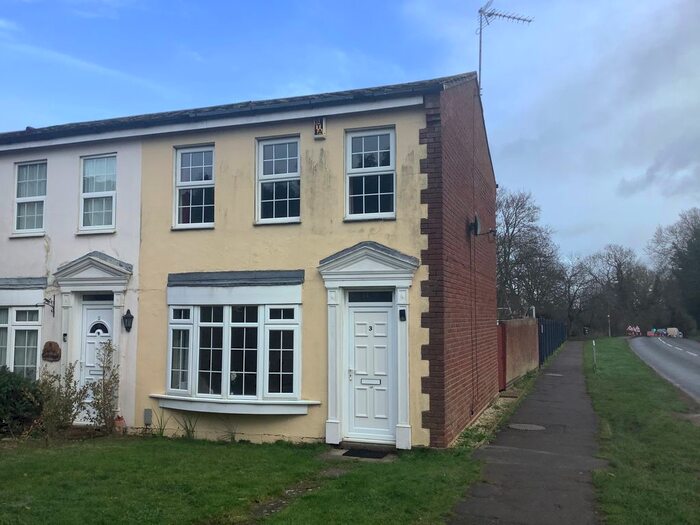 2 Bedroom Semi-Detached House To Rent In Valley End, Northampton, NN12