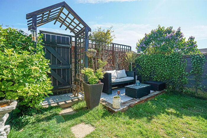 3 Bedroom Terraced House For Sale In Sheerwater Terrace, Hastings, TN34