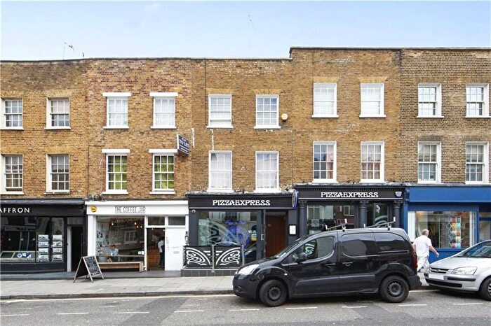 2 Bedroom Flat To Rent In Parkway, London, NW1