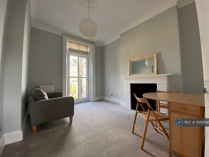 1 Bedroom Flat To Rent In First Floor, London, NW5