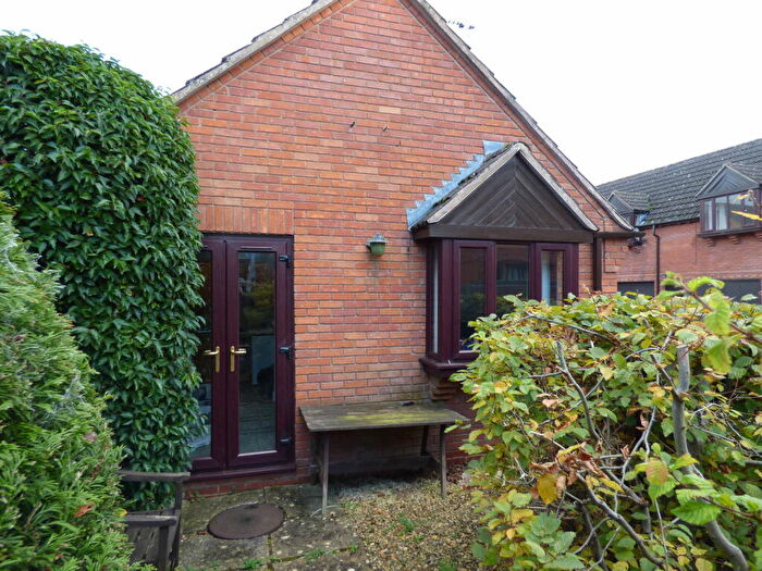 2 Bedroom Detached Bungalow For Sale In Cherry Orchard, Shipston-on-stour, CV36