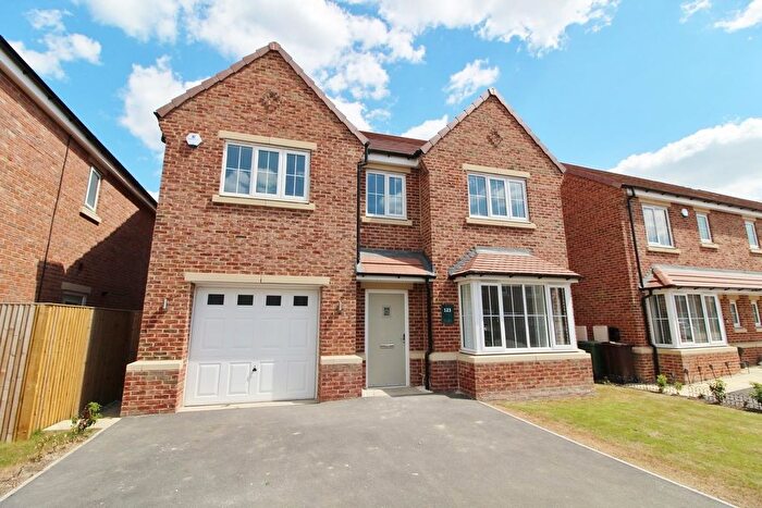 4 Bedroom Property For Sale In Park Hill Way, Wakefield, WF1