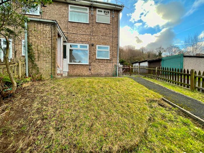 1 Bedroom Flat To Rent In Broadmead, Castleford, WF10