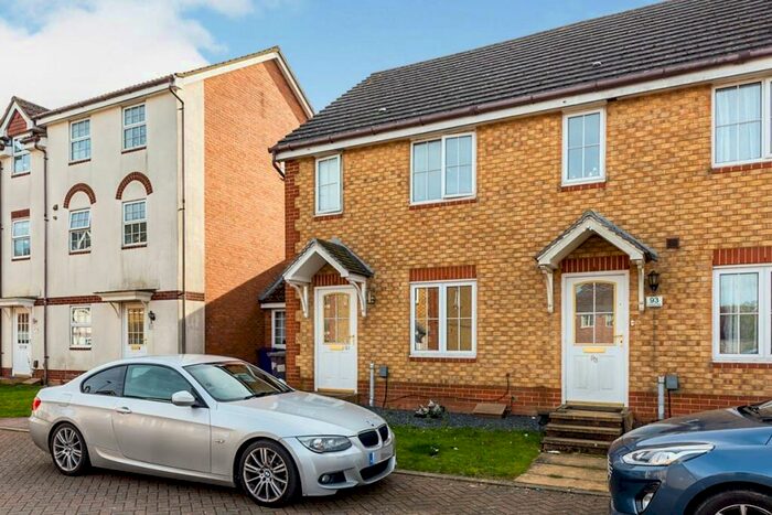 3 Bedroom Terraced House To Rent In Lomond Way, Stevenage, Hertfordshire, SG1