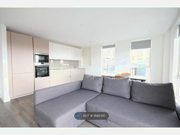 1 Bedroom Flat To Rent In Gaumont Place, London, SW2