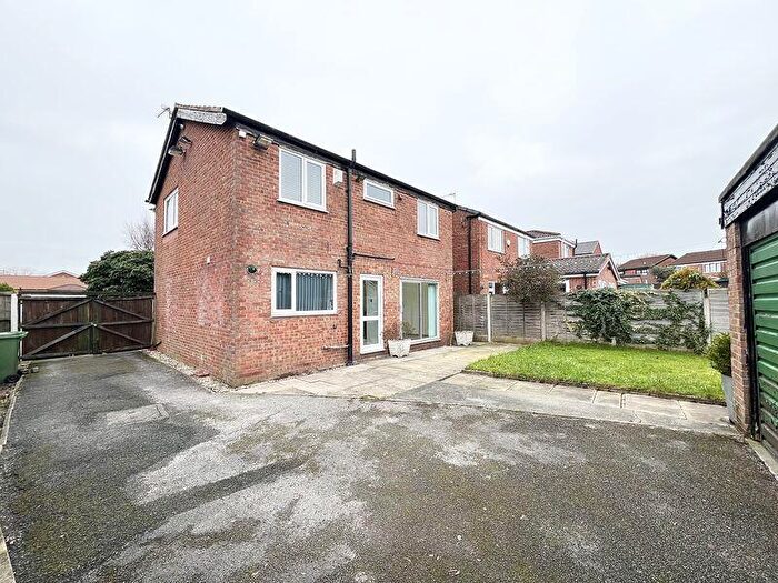4 Bedroom Detached House To Rent In Parkfield Drive, Manchester, M29