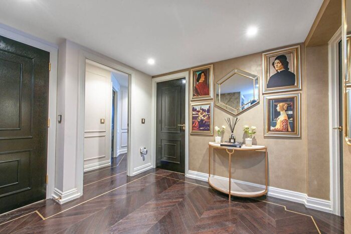 2 Bedroom Flat To Rent In Winchester Road, Swiss Cottage, London, NW3